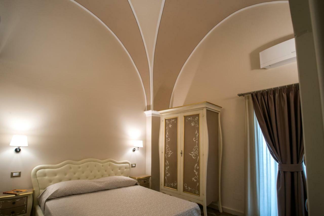 Palazzo Bove Bed & Breakfast Galatone Exterior photo