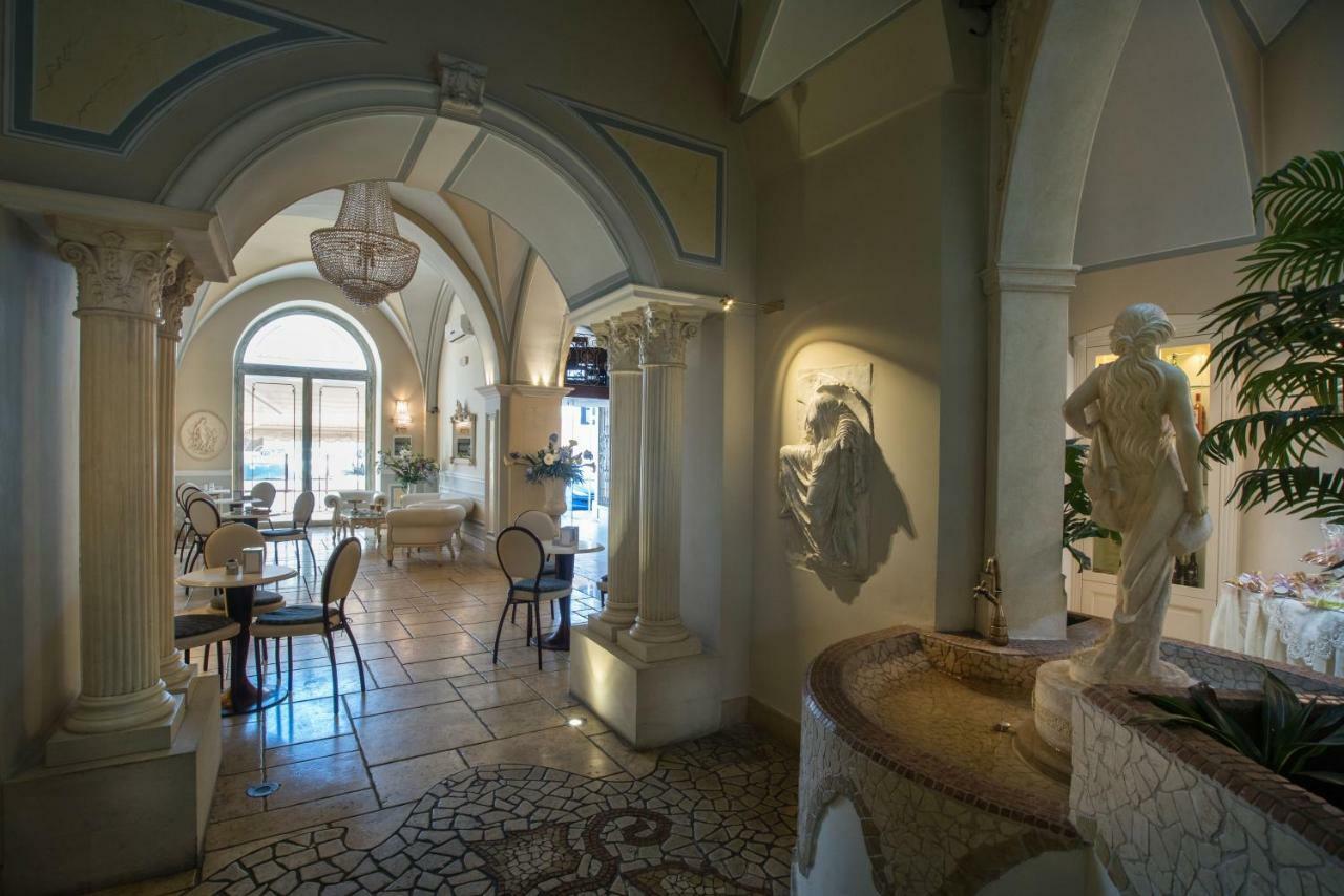 Palazzo Bove Bed & Breakfast Galatone Exterior photo